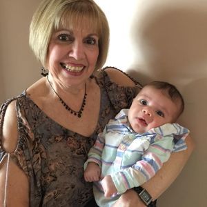 Meet your Posher, Lois